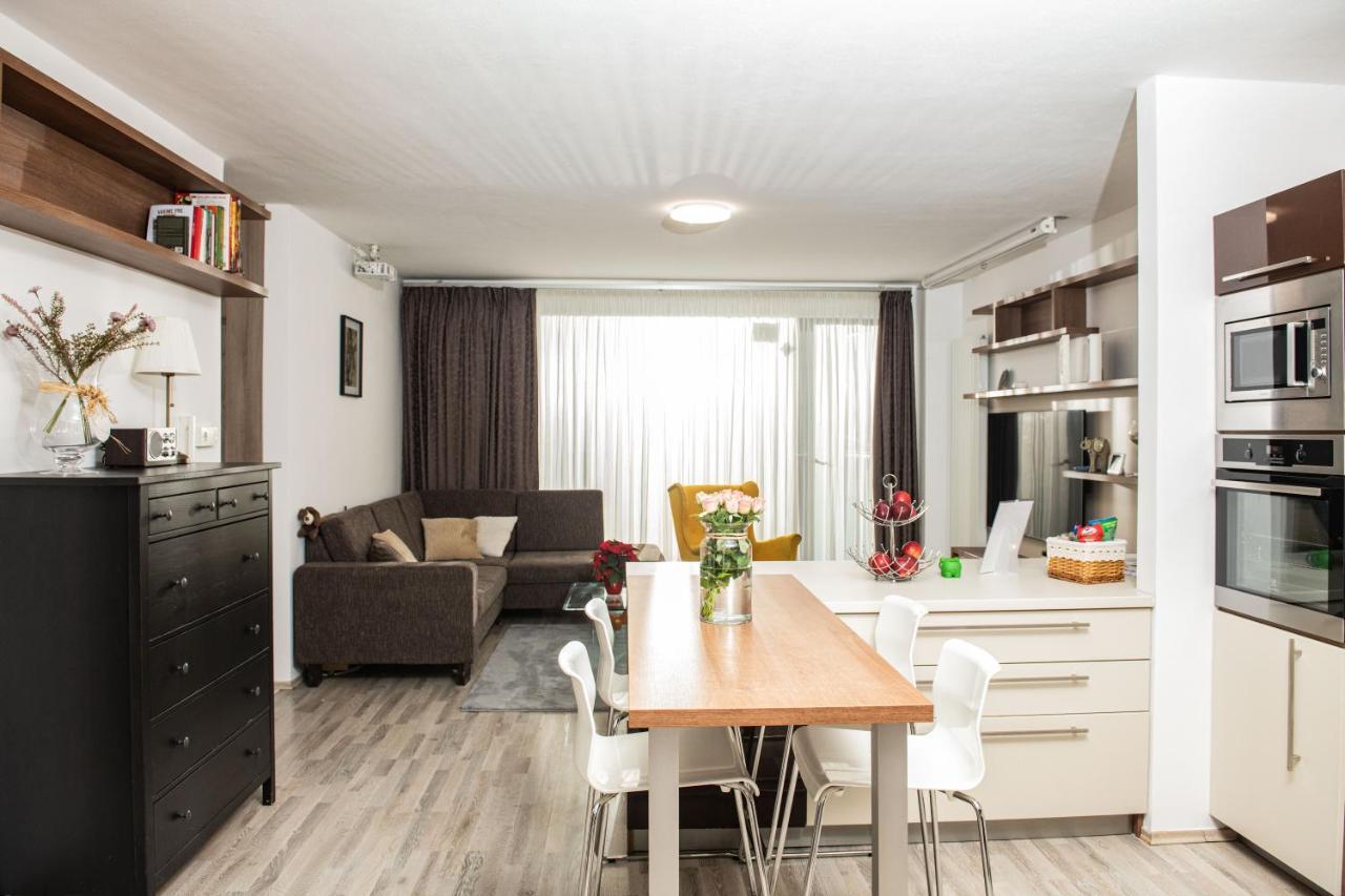 Forest Park Garden Apartment Bratislava Buitenkant foto